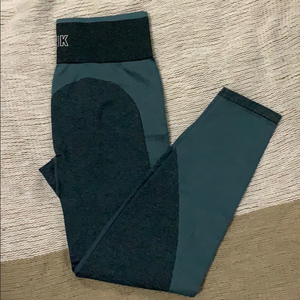 VS Pink Seamless Workout Leggings